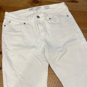 Denizen from Levi's modern Straight White Jeans